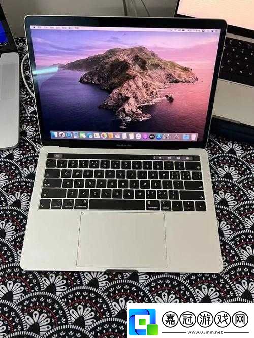 18歲macbookpro：青春專屬的高效伙伴