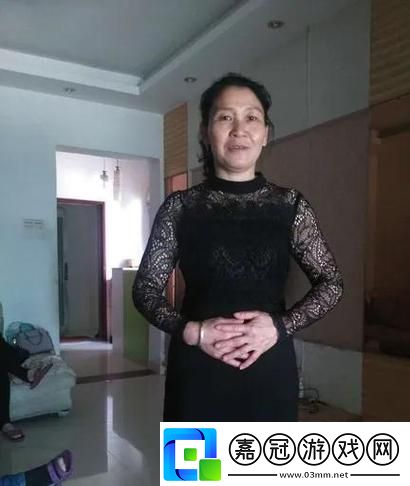 "55歲大姐的奇異保姆征途：科技界的搞笑突襲"