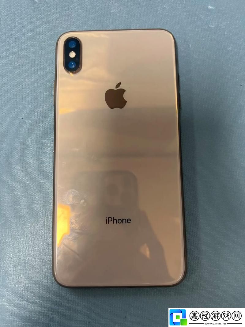 “iPhoneXSMax在日本-反轉的科技怪獸”