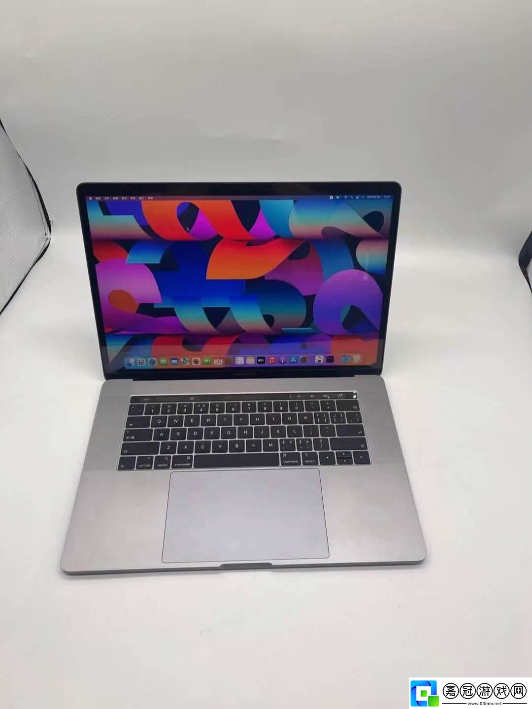 18款19款MacBook-Pro-15寸對比-領跑潮流-笑話-是時代追趕它們！