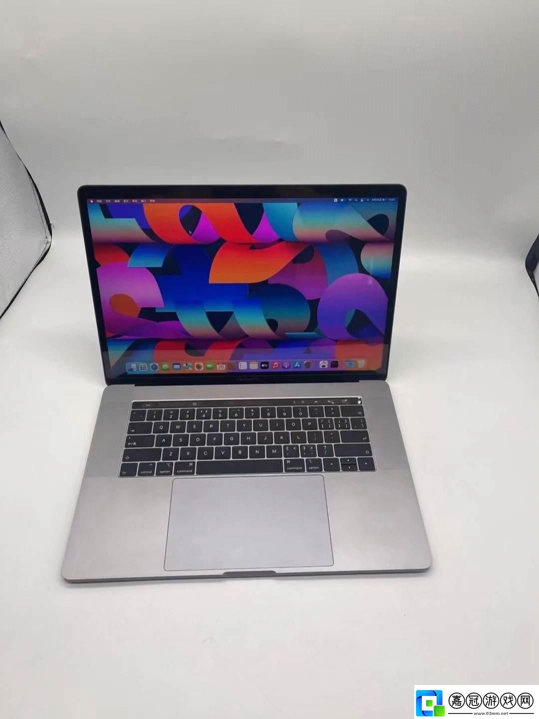 18款19款MacBook-Pro-15寸對比-領跑潮流-笑話-是時代追趕它們！！